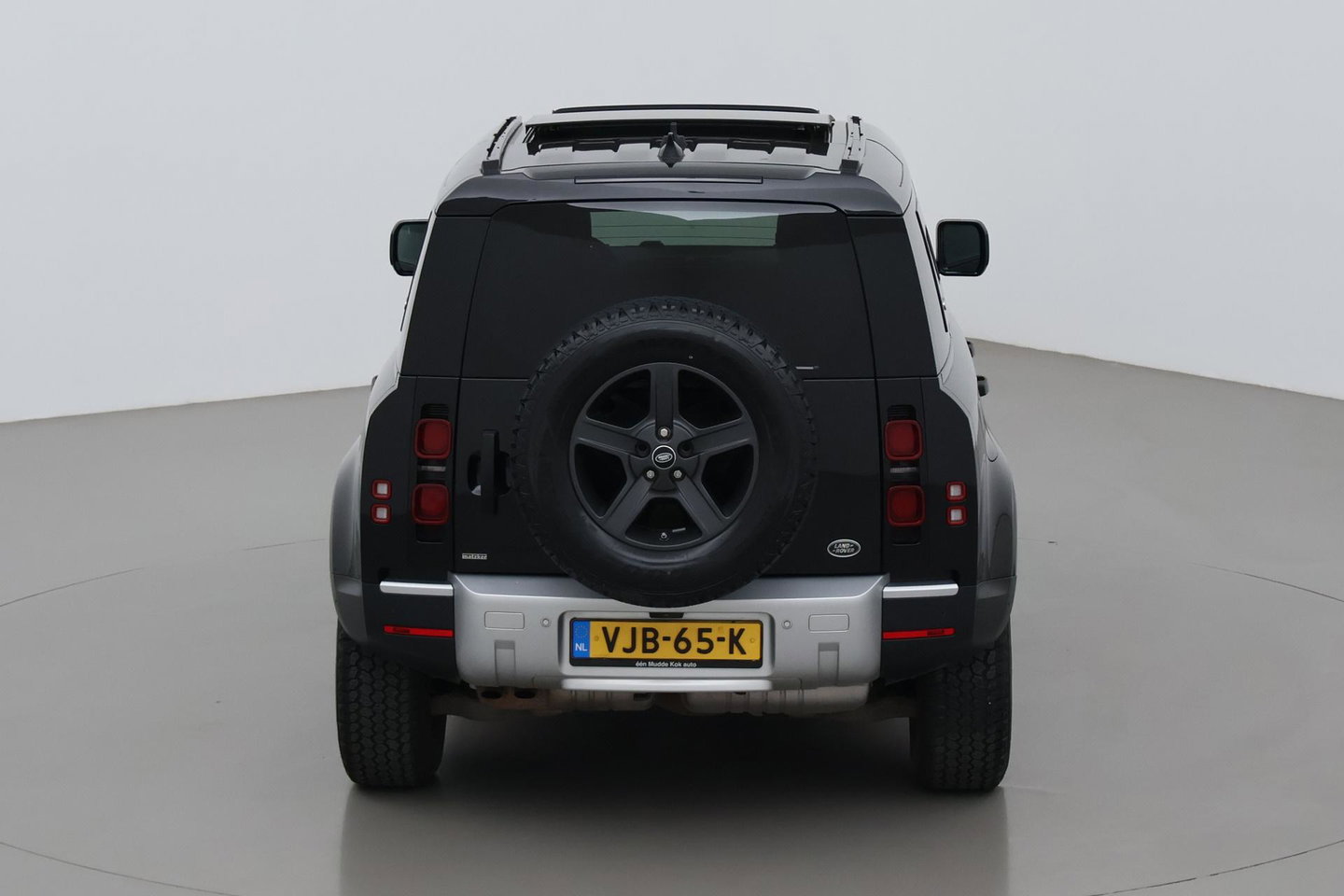 Land Rover Defender D240 110 | COMMERCIAL | Panoramadak | 360° Camera | Stoel+Stuurverwarming