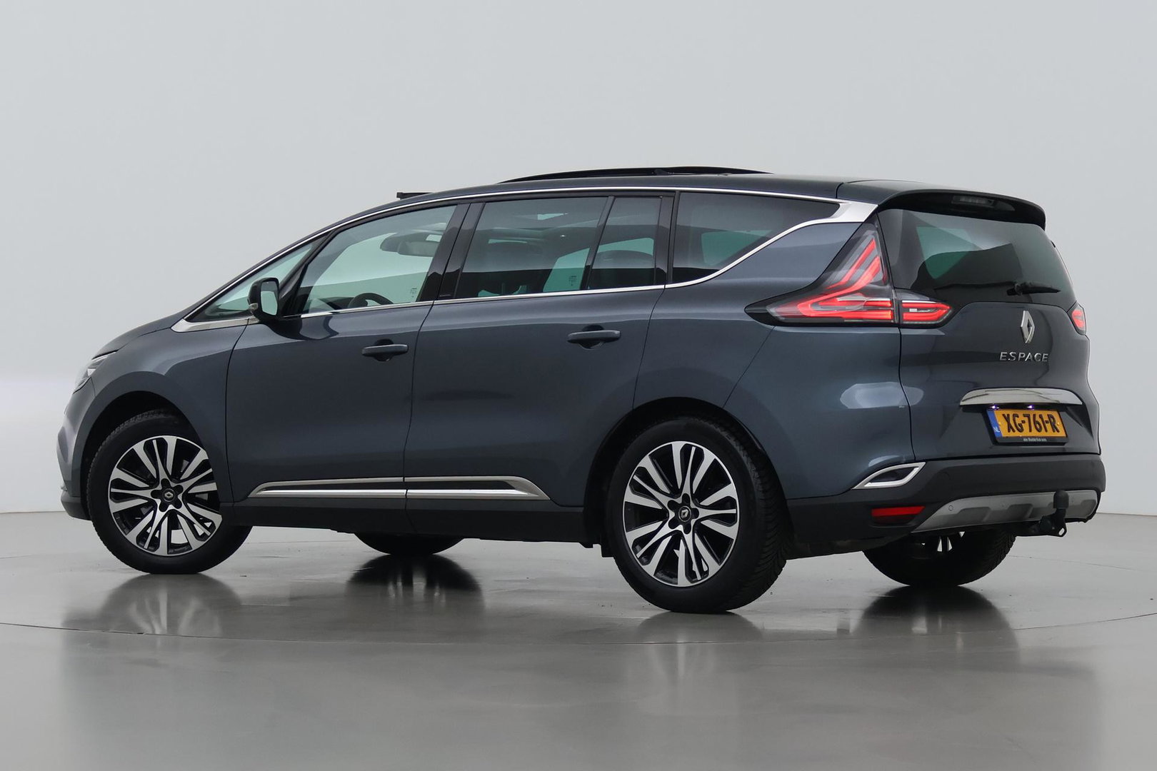 Renault Espace 1.8 TCe Initiale Paris 7p. | Head-Up | Panoramadak | Trekhaak | Massage+Ventilatie | Camera | Stuurverwarming