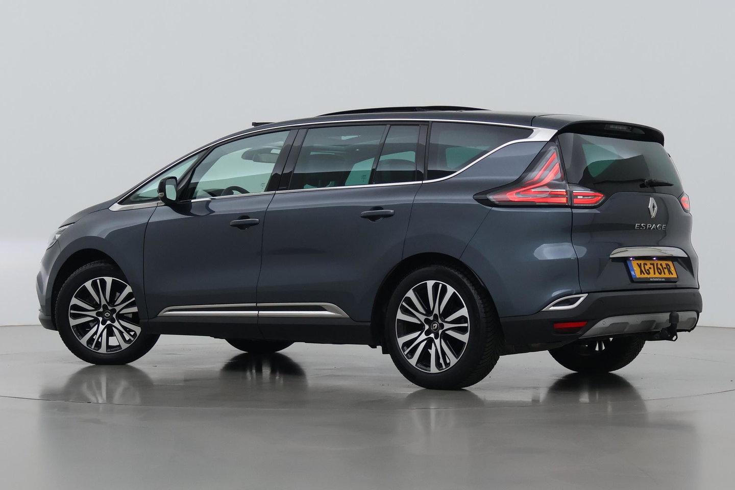 Renault Espace 1.8 TCe Initiale Paris 7p. | Head-Up | Panoramadak | Trekhaak | Massage+Ventilatie | Camera | Stuurverwarming
