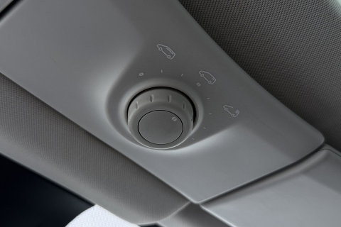 Renault Espace 1.8 TCe Initiale Paris 7p. | Head-Up | Panoramadak | Trekhaak | Massage+Ventilatie | Camera | Stuurverwarming
