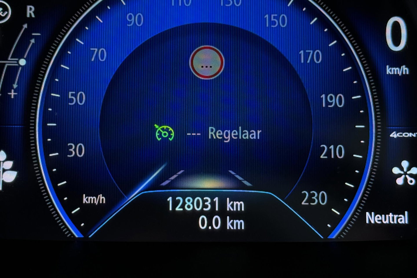 Renault Espace 1.8 TCe Initiale Paris 7p. | Head-Up | Panoramadak | Trekhaak | Massage+Ventilatie | Camera | Stuurverwarming