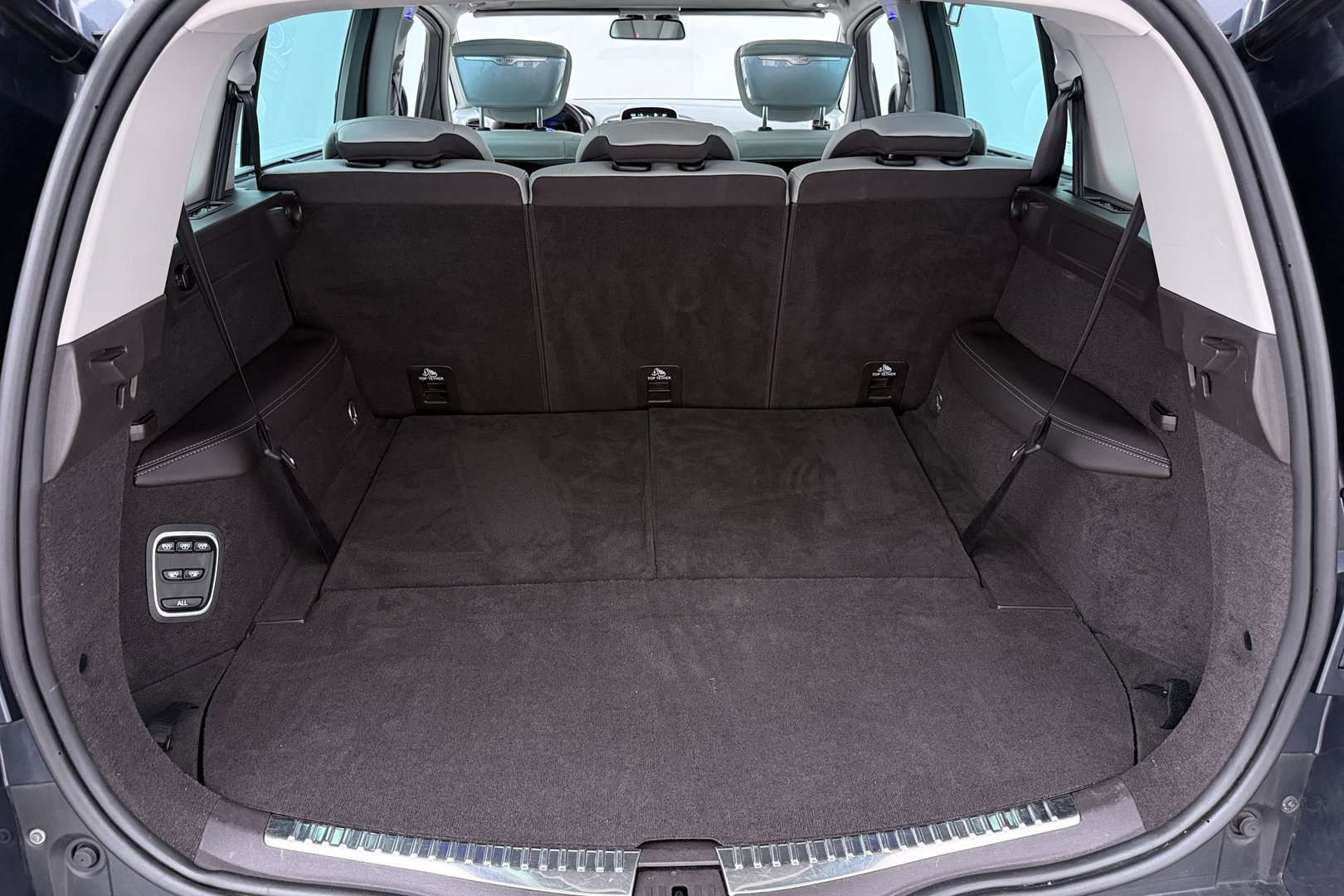 Renault Espace 1.8 TCe Initiale Paris 7p. | Head-Up | Panoramadak | Trekhaak | Massage+Ventilatie | Camera | Stuurverwarming