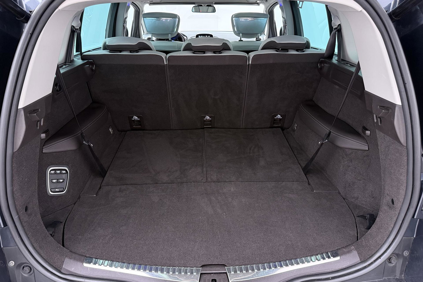 Renault Espace 1.8 TCe Initiale Paris 7p. | Head-Up | Panoramadak | Trekhaak | Massage+Ventilatie | Camera | Stuurverwarming