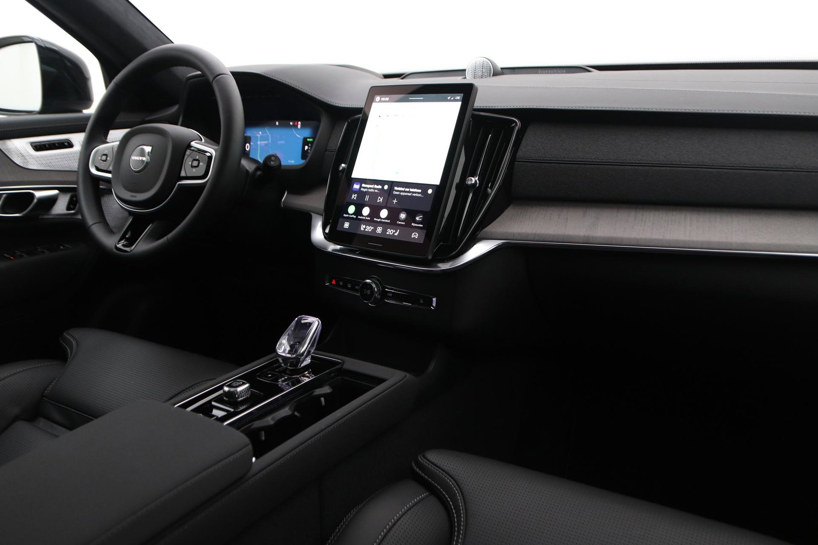 Volvo XC90 T8 Plug-in hybrid Ultra Dark | Luchtvering | Bowers&Wilkins | Trekhaak | Massage+Ventilatie | Head-Up