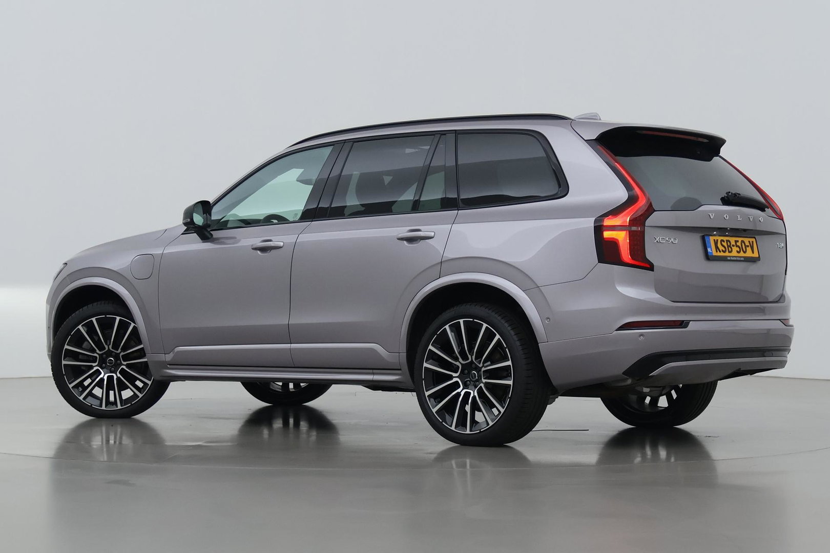 Volvo XC90 T8 Plug-in hybrid Ultra Dark | Luchtvering | Bowers&Wilkins | Trekhaak | Massage+Ventilatie | Head-Up
