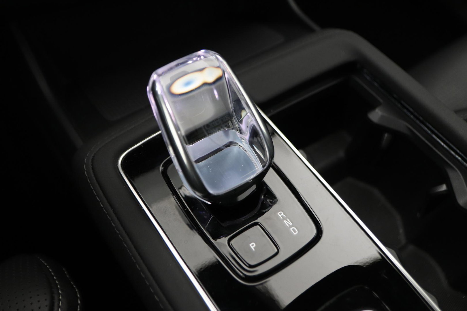 Volvo XC90 T8 Plug-in hybrid Ultra Dark | Luchtvering | Bowers&Wilkins | Trekhaak | Massage+Ventilatie | Head-Up