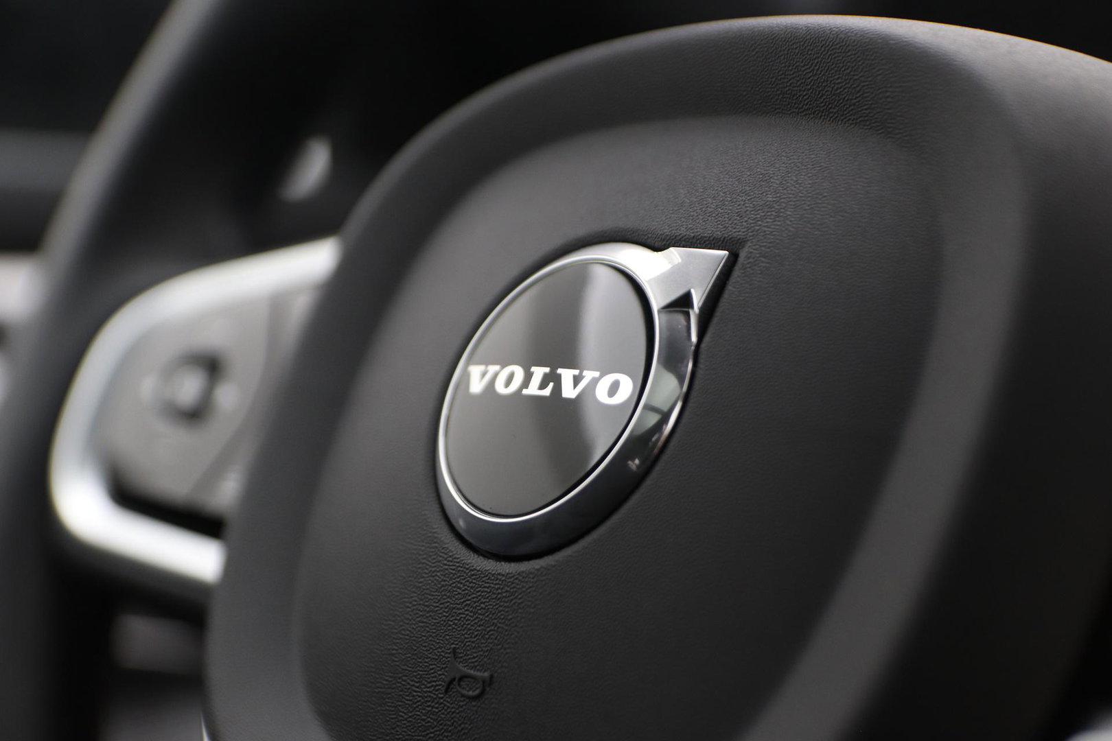 Volvo XC90 T8 Plug-in hybrid Ultra Dark | Luchtvering | Bowers&Wilkins | Trekhaak | Massage+Ventilatie | Head-Up