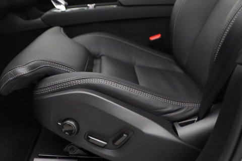 Volvo XC90 T8 Plug-in hybrid Ultra Dark | Luchtvering | Bowers&Wilkins | Trekhaak | Massage+Ventilatie | Head-Up