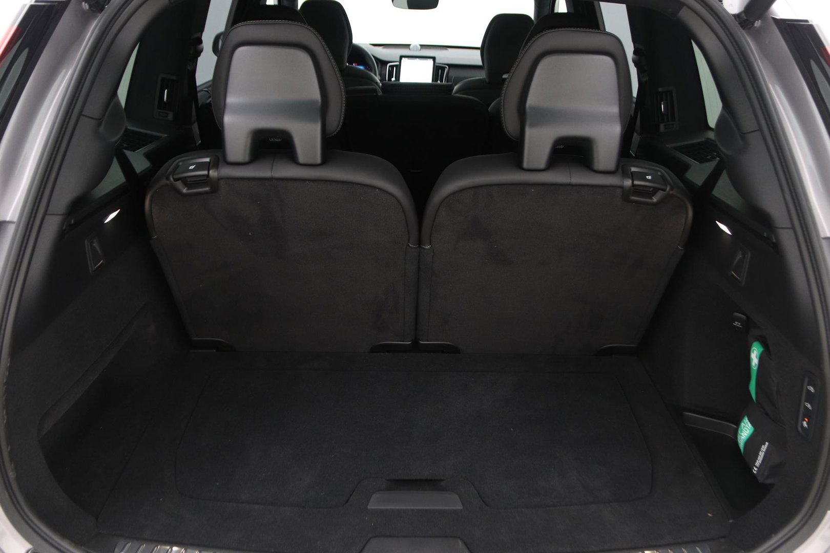 Volvo XC90 T8 Plug-in hybrid Ultra Dark | Luchtvering | Bowers&Wilkins | Trekhaak | Massage+Ventilatie | Head-Up