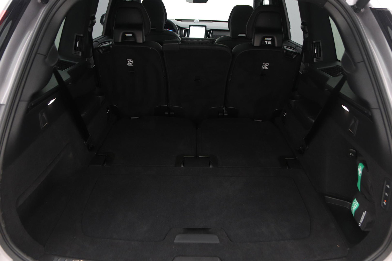 Volvo XC90 T8 Plug-in hybrid Ultra Dark | Luchtvering | Bowers&Wilkins | Trekhaak | Massage+Ventilatie | Head-Up