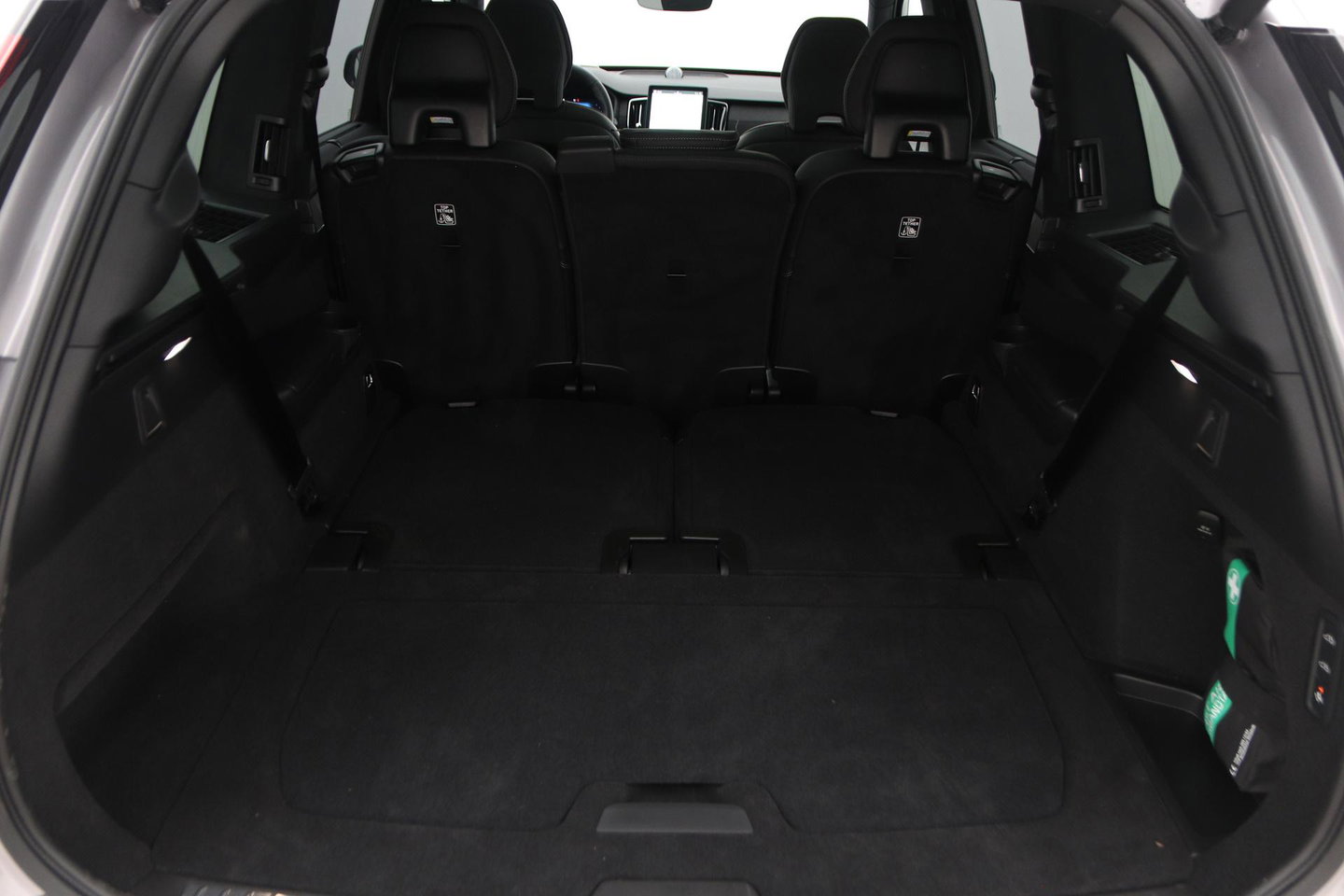 Volvo XC90 T8 Plug-in hybrid Ultra Dark | Luchtvering | Bowers&Wilkins | Trekhaak | Massage+Ventilatie | Head-Up
