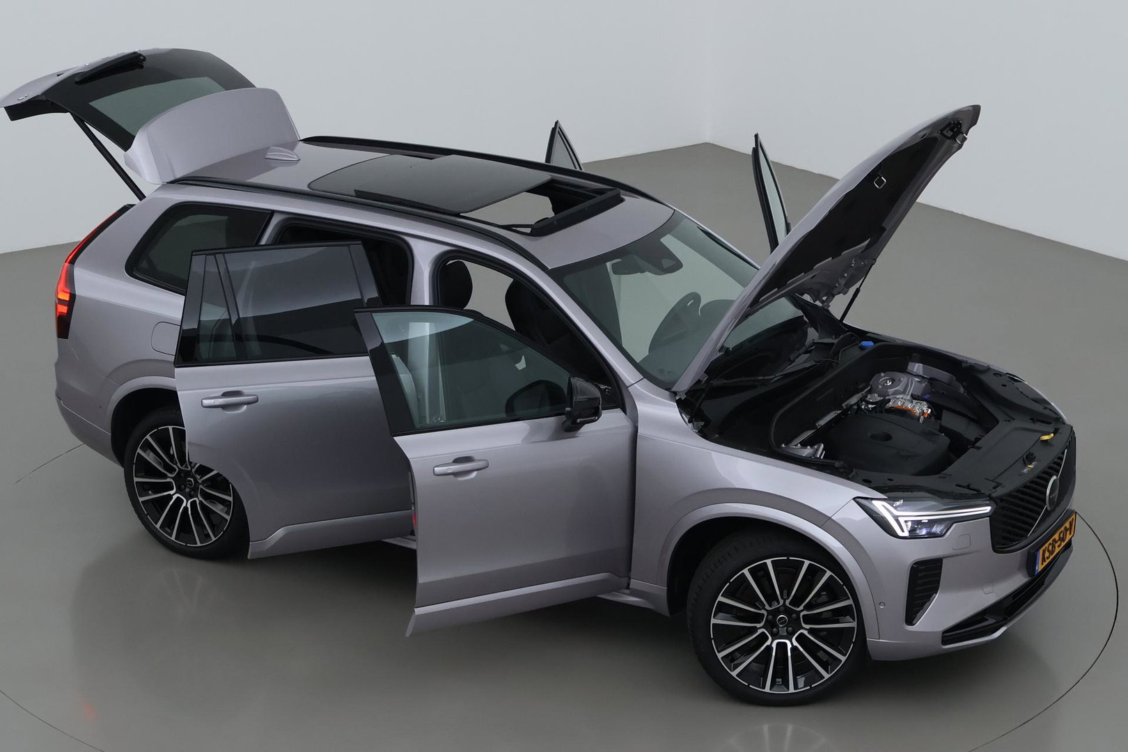 Volvo XC90 T8 Plug-in hybrid Ultra Dark | Luchtvering | Bowers&Wilkins | Trekhaak | Massage+Ventilatie | Head-Up