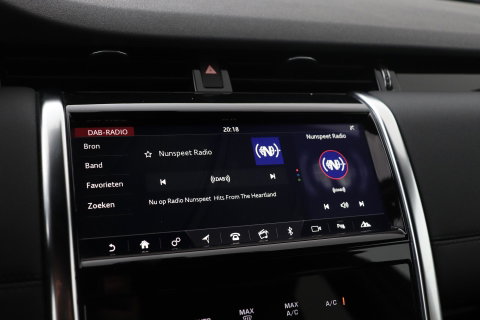 Land Rover Discovery Sport P200 R-Dynamic | Trekhaak | Camera | Getint Glas | Apple Carplay
