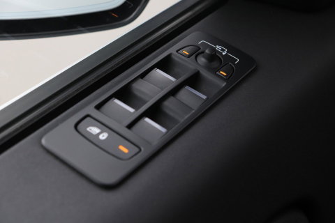 Land Rover Discovery Sport P200 R-Dynamic | Trekhaak | Camera | Getint Glas | Apple Carplay