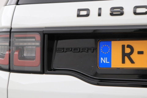 Land Rover Discovery Sport P200 R-Dynamic | Trekhaak | Camera | Getint Glas | Apple Carplay