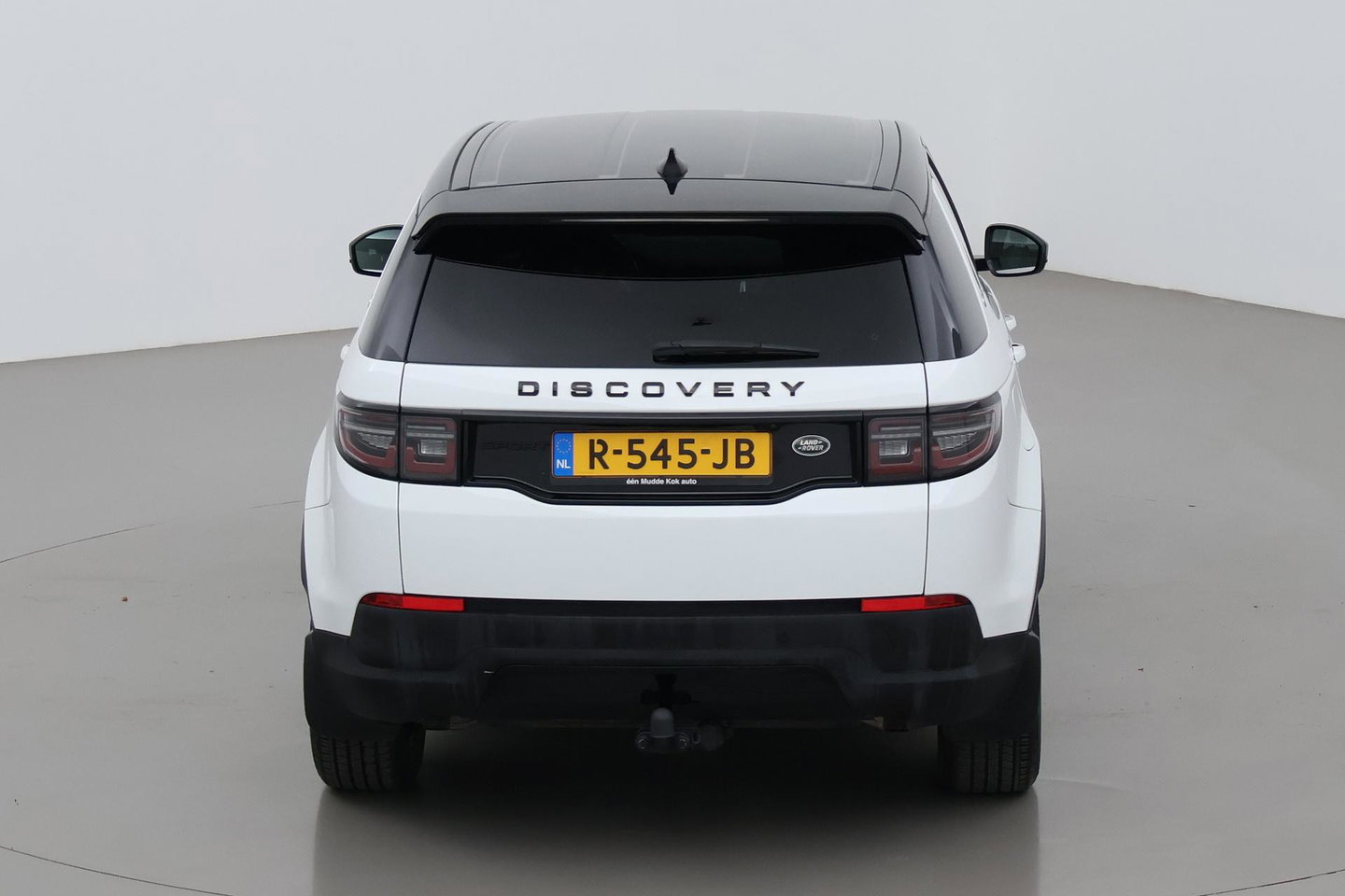Land Rover Discovery Sport P200 R-Dynamic | Trekhaak | Camera | Getint Glas | Apple Carplay