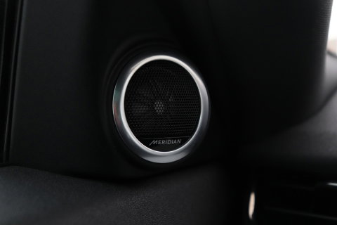 Land Rover Range Rover Evoque P300e R-Dynamic SE | Panoramadak | Blond Leder | ACC | Stoel+Stuurverwarming | Camera | Leder | Getint Glas