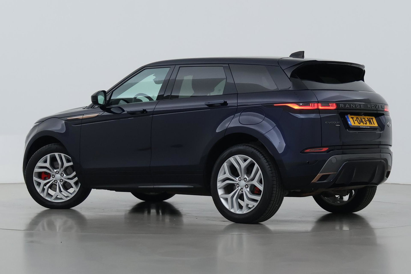 Land Rover Range Rover Evoque P300e R-Dynamic SE | Panoramadak | Blond Leder | ACC | Stoel+Stuurverwarming | Camera | Leder | Getint Glas