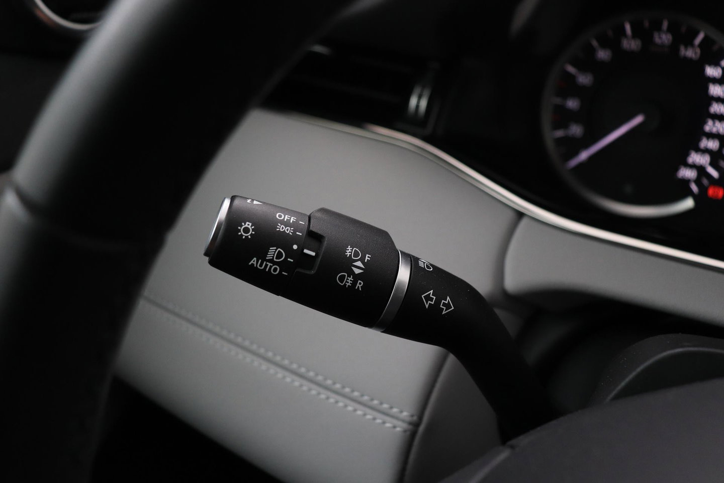 Land Rover Range Rover Evoque P300e R-Dynamic SE | Panoramadak | Blond Leder | ACC | Stoel+Stuurverwarming | Camera | Leder | Getint Glas