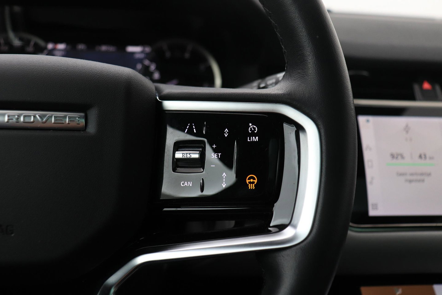 Land Rover Range Rover Evoque P300e R-Dynamic SE | Panoramadak | Blond Leder | ACC | Stoel+Stuurverwarming | Camera | Leder | Getint Glas