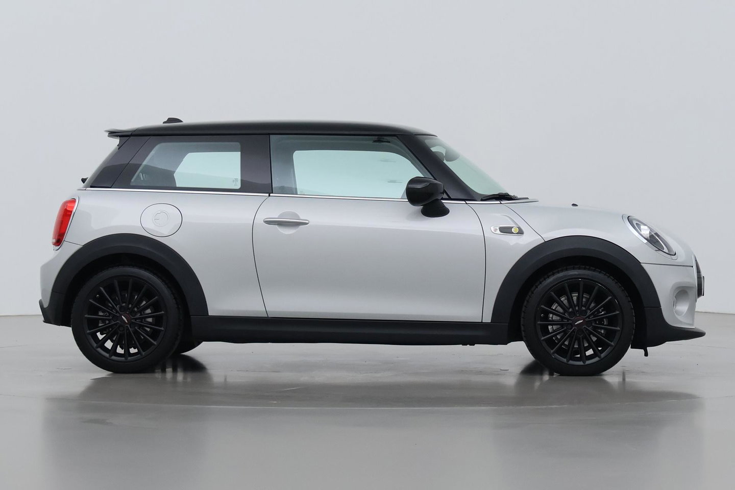 MINI Electric Basic 33 kWh | 22dkm! | SOH 97% | 17 Inch JCW | Cruise Control | Apple Carplay!
