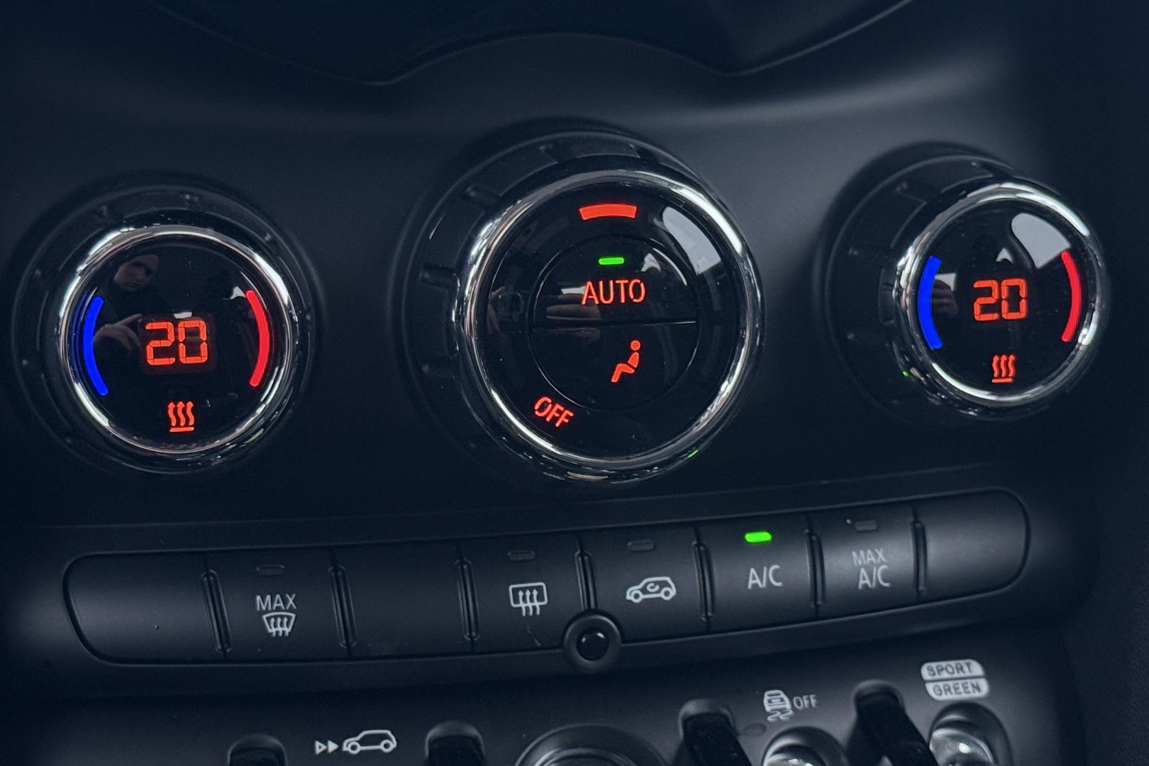 MINI Electric Basic 33 kWh | 22dkm! | SOH 97% | 17 Inch JCW | Cruise Control | Apple Carplay!