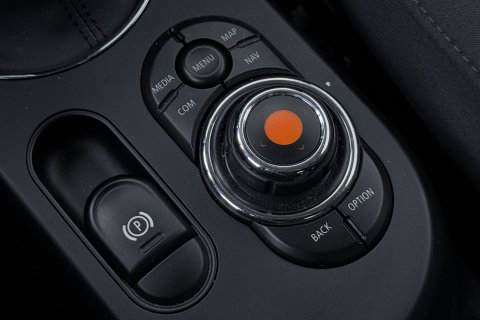MINI Electric Basic 33 kWh | 22dkm! | SOH 97% | 17 Inch JCW | Cruise Control | Apple Carplay!