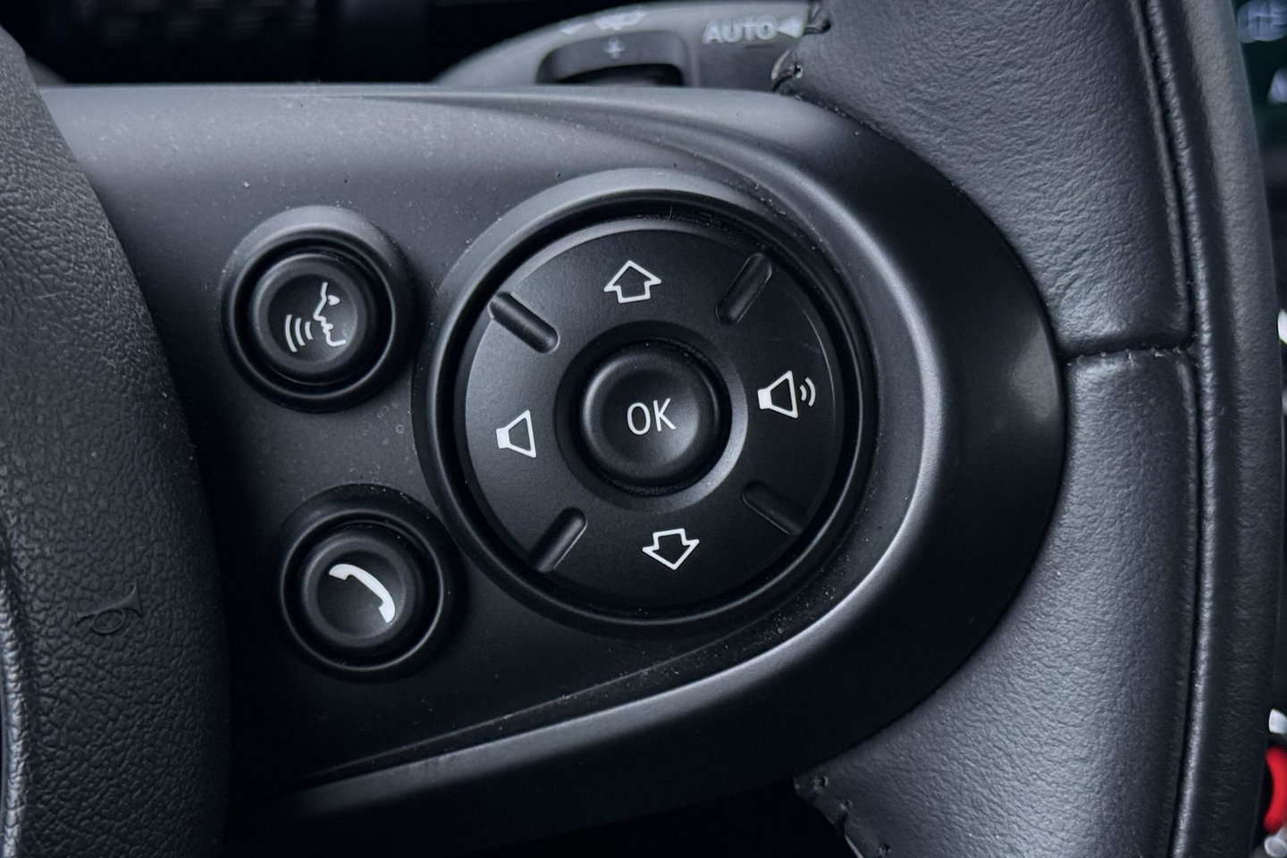 MINI Electric Basic 33 kWh | 22dkm! | SOH 97% | 17 Inch JCW | Cruise Control | Apple Carplay!