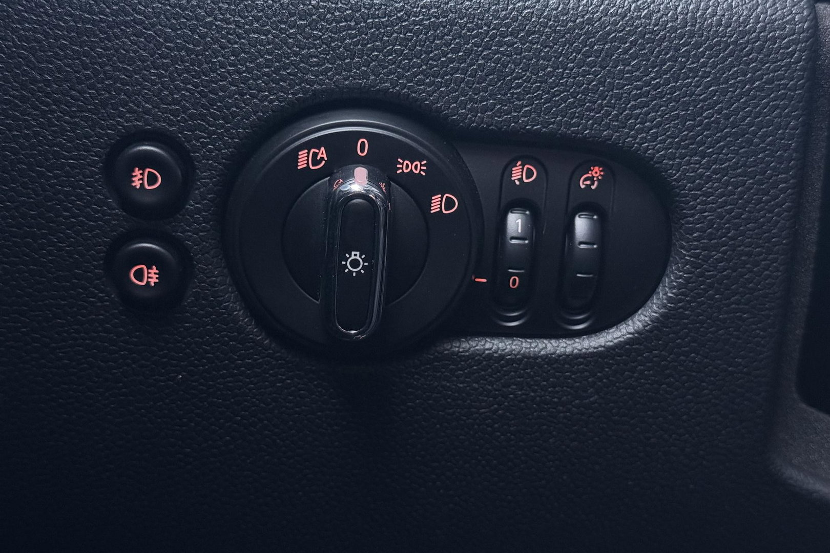 MINI Electric Basic 33 kWh | 22dkm! | SOH 97% | 17 Inch JCW | Cruise Control | Apple Carplay!