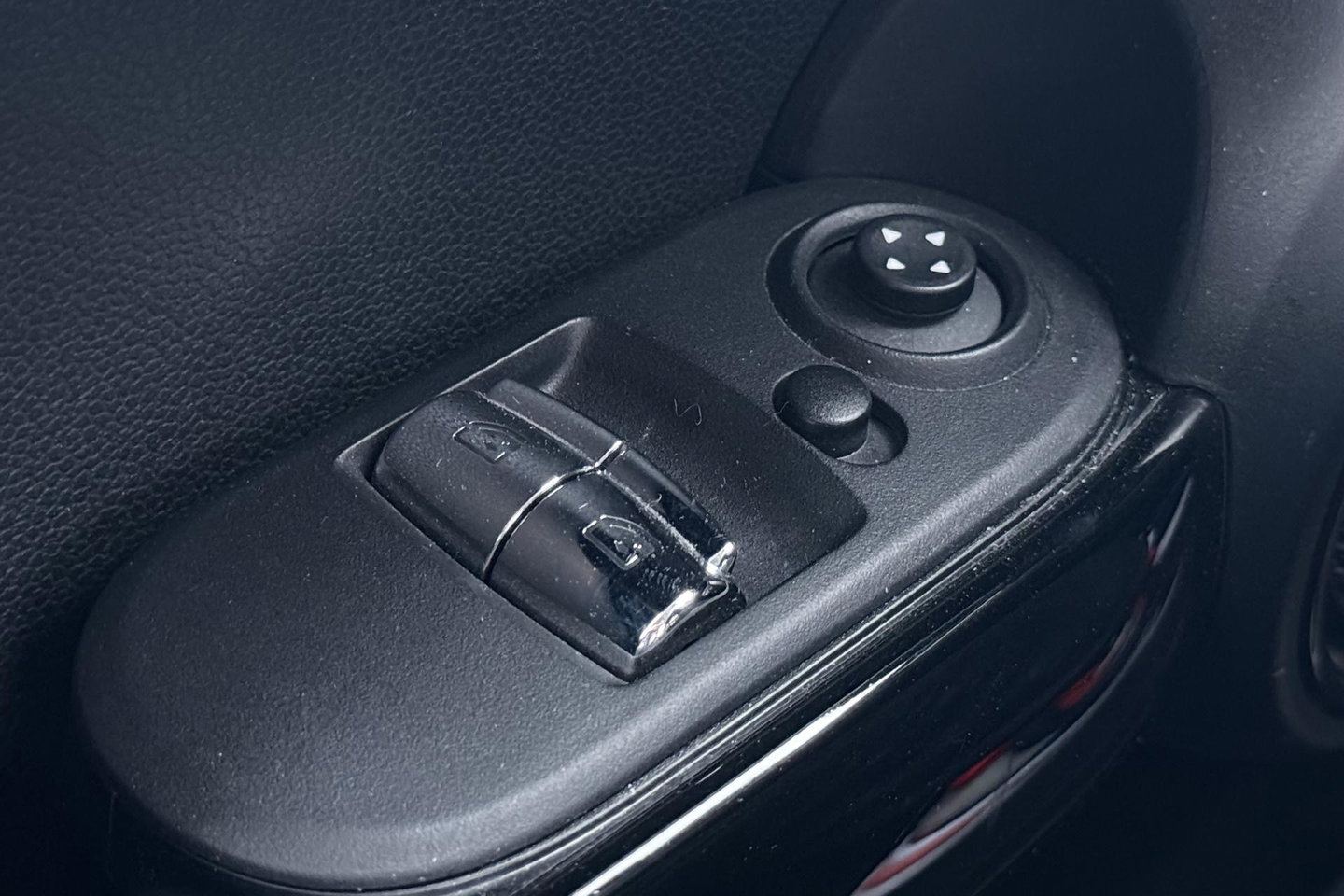 MINI Electric Basic 33 kWh | 22dkm! | SOH 97% | 17 Inch JCW | Cruise Control | Apple Carplay!