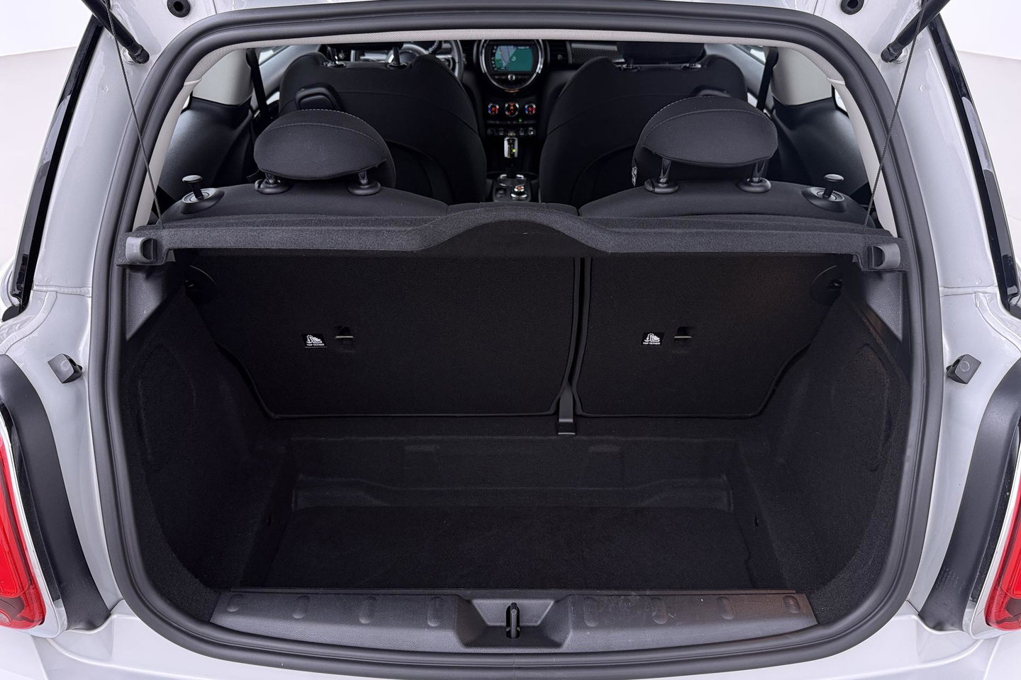 MINI Electric Basic 33 kWh | 22dkm! | SOH 97% | 17 Inch JCW | Cruise Control | Apple Carplay!