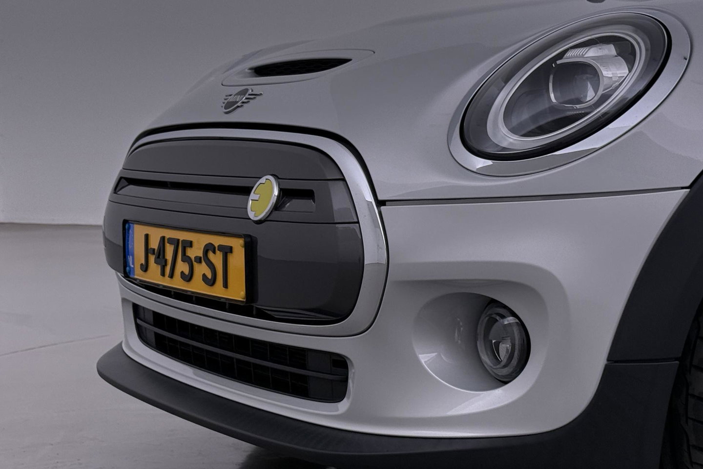 MINI Electric Basic 33 kWh | 22dkm! | SOH 97% | 17 Inch JCW | Cruise Control | Apple Carplay!