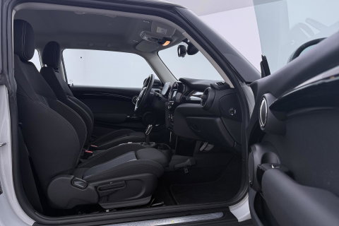 MINI Electric Basic 33 kWh | 22dkm! | SOH 97% | 17 Inch JCW | Cruise Control | Apple Carplay!