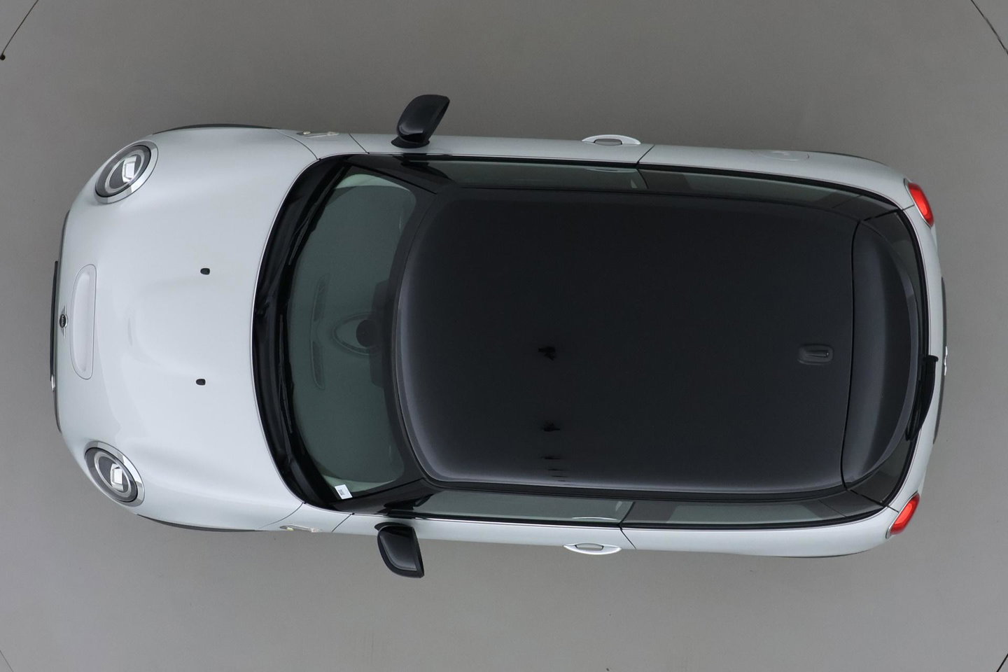 MINI Electric Basic 33 kWh | 22dkm! | SOH 97% | 17 Inch JCW | Cruise Control | Apple Carplay!