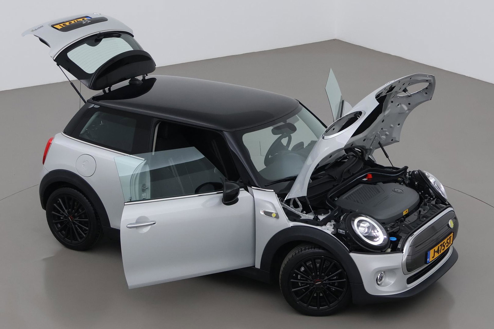 MINI Electric Basic 33 kWh | 22dkm! | SOH 97% | 17 Inch JCW | Cruise Control | Apple Carplay!
