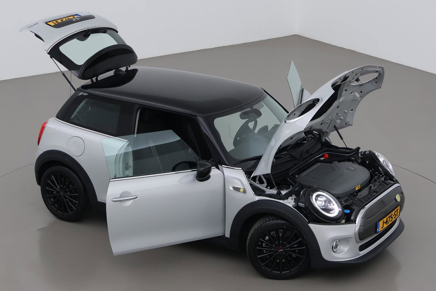 MINI Electric Basic 33 kWh | 22dkm! | SOH 97% | 17 Inch JCW | Cruise Control | Apple Carplay!