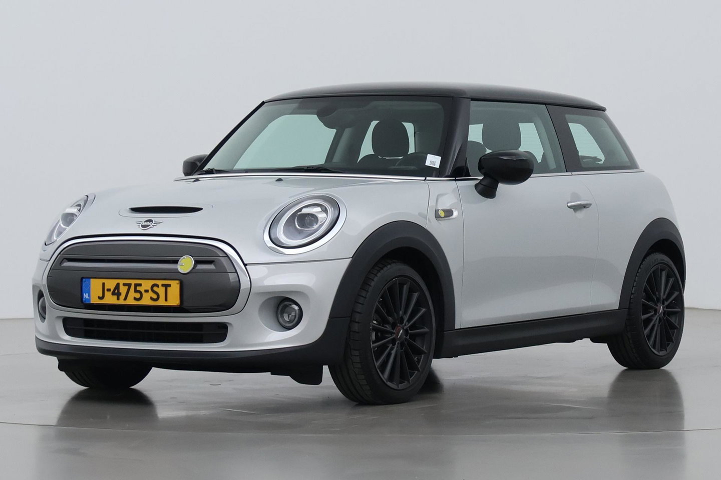 MINI Electric Basic 33 kWh | 22dkm! | SOH 97% | 17 Inch JCW | Cruise Control | Apple Carplay!