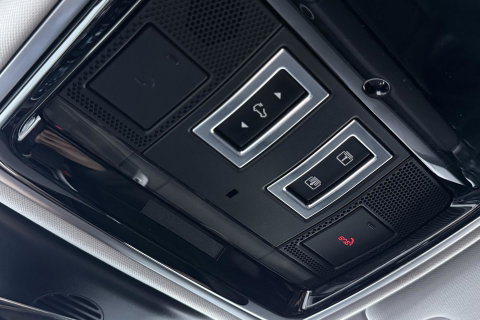 Land Rover Range Rover Sport 3.0 SDV6 HSE | GRIJS KENTEKEN | Luchtvering | Panoramadak | Stoelventilatie | Meridian | ACC | 21 inch