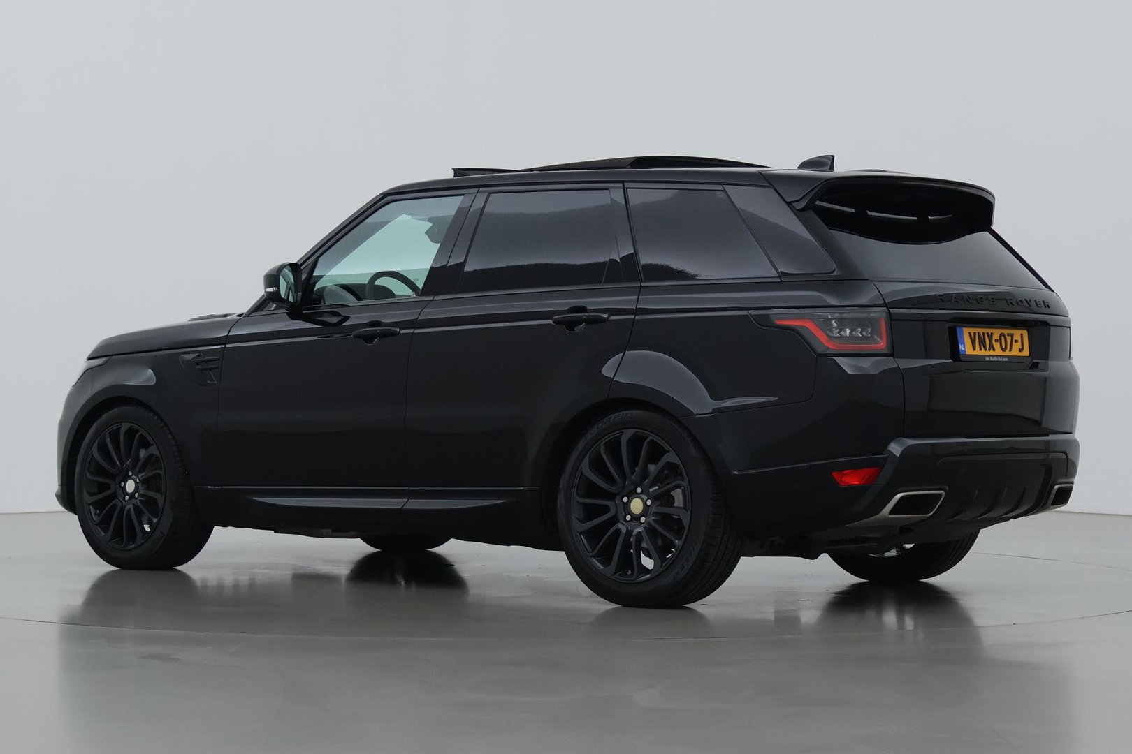 Land Rover Range Rover Sport 3.0 SDV6 HSE | GRIJS KENTEKEN | Luchtvering | Panoramadak | Stoelventilatie | Meridian | ACC | 21 inch