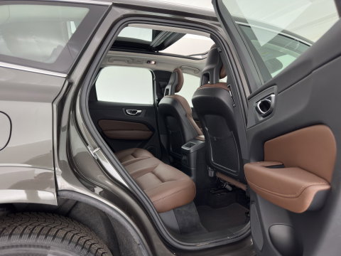 Volvo XC60 2.0 T8 Twin Engine AWD Inscription (Plug-in) *PANO | LEATHER | FULL-LED | MEMORY-PACK | BLINDSPOT | DIGI-COCKPIT | HEATED-COMFORTSEATS | CAMERA | NAVI-FULLMAP | ECC | PDC | TOWBAR | 19''ALU *