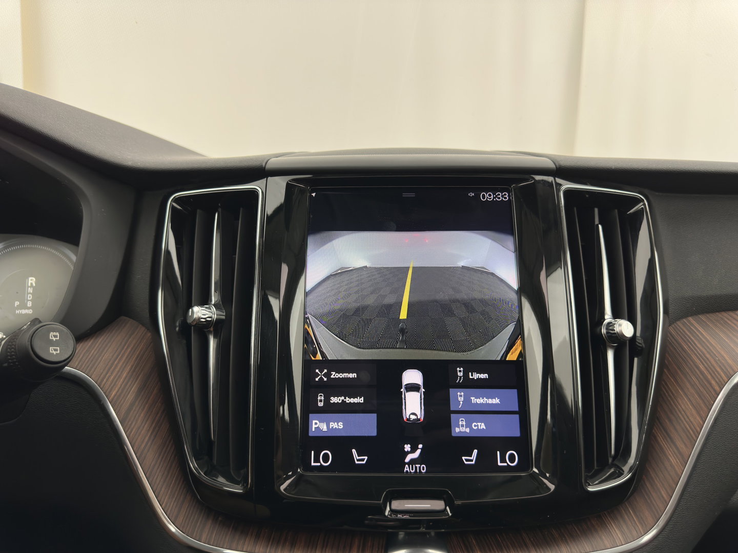 Volvo XC60 2.0 T8 Twin Engine AWD Inscription (Plug-in) *PANO | LEATHER | FULL-LED | MEMORY-PACK | BLINDSPOT | DIGI-COCKPIT | HEATED-COMFORTSEATS | CAMERA | NAVI-FULLMAP | ECC | PDC | TOWBAR | 19''ALU *