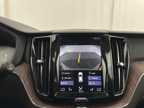 Volvo XC60 2.0 T8 Twin Engine AWD Inscription (Plug-in) *PANO | LEATHER | FULL-LED | MEMORY-PACK | BLINDSPOT | DIGI-COCKPIT | HEATED-COMFORTSEATS | CAMERA | NAVI-FULLMAP | ECC | PDC | TOWBAR | 19''ALU *