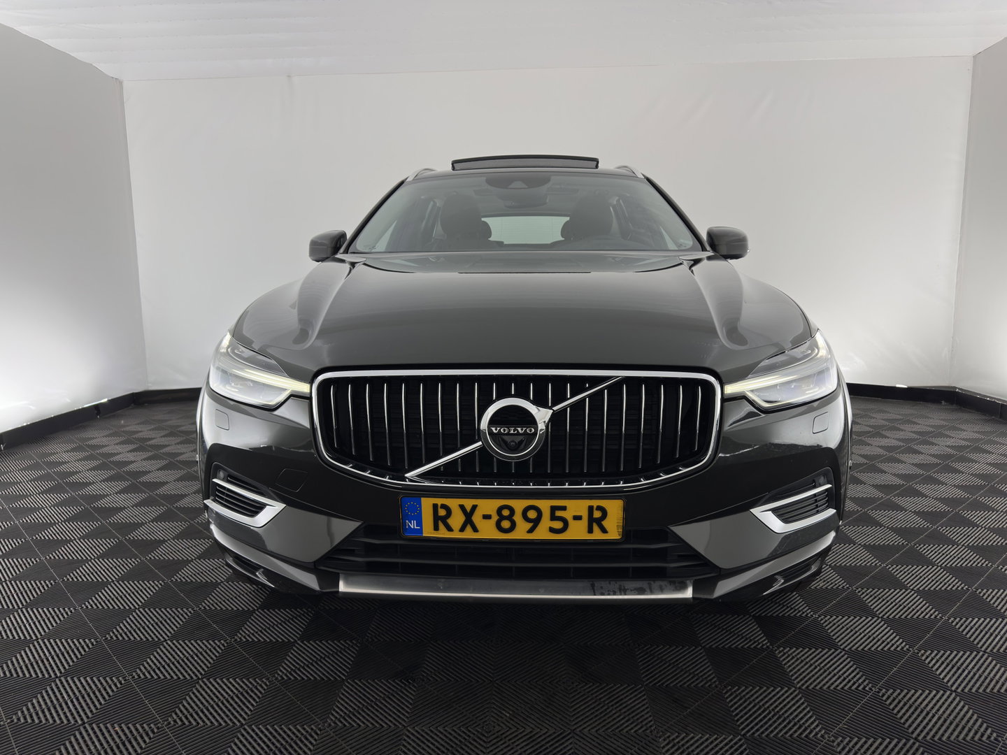 Volvo XC60 2.0 T8 Twin Engine AWD Inscription (Plug-in) *PANO | LEATHER | FULL-LED | MEMORY-PACK | BLINDSPOT | DIGI-COCKPIT | HEATED-COMFORTSEATS | CAMERA | NAVI-FULLMAP | ECC | PDC | TOWBAR | 19''ALU *