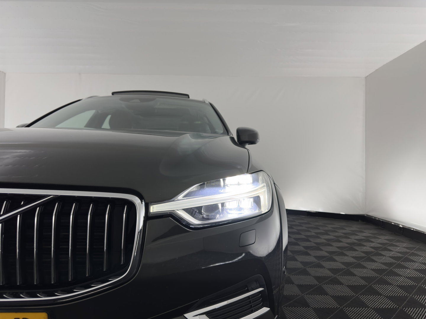 Volvo XC60 2.0 T8 Twin Engine AWD Inscription (Plug-in) *PANO | LEATHER | FULL-LED | MEMORY-PACK | BLINDSPOT | DIGI-COCKPIT | HEATED-COMFORTSEATS | CAMERA | NAVI-FULLMAP | ECC | PDC | TOWBAR | 19''ALU *