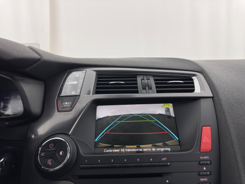 Citroën DS5 2.0 Hybrid4 Business Executive Aut. *PANO | HEAD-UP | LEATHER-FABRIC | COMFORT-SEATS | NAVI-FULLMAP | KEYLESS | PRIVACY-GLASS | CAMERA | CRUISE | 17"ALU*