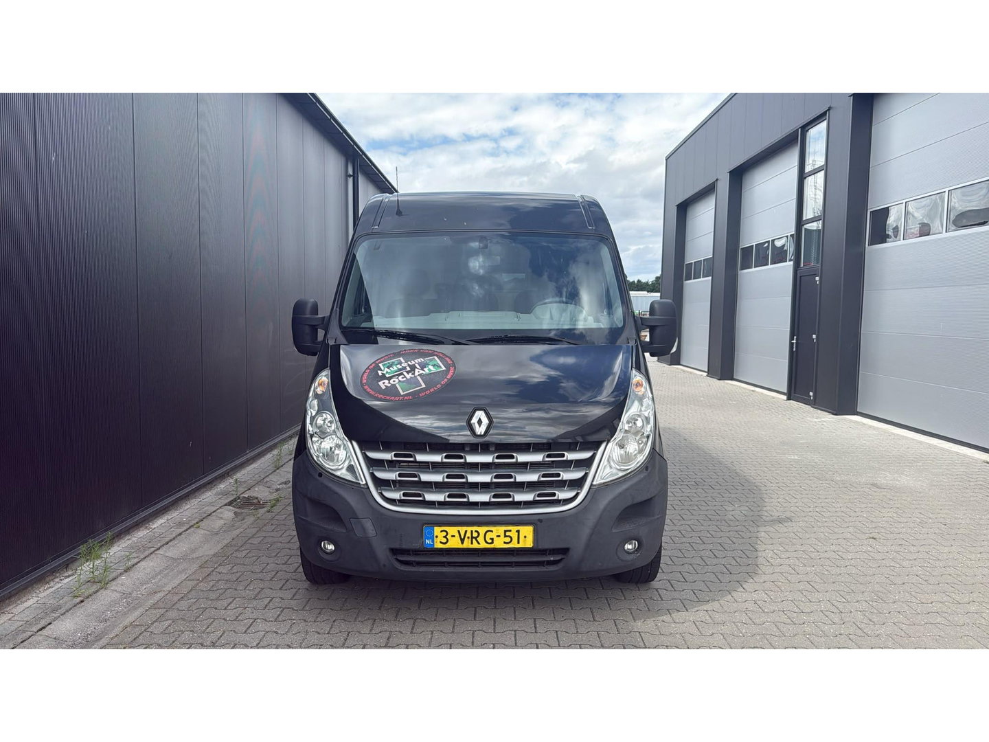 Renault Master T35 2.3 dCi L2H2 AIRCO ZWART