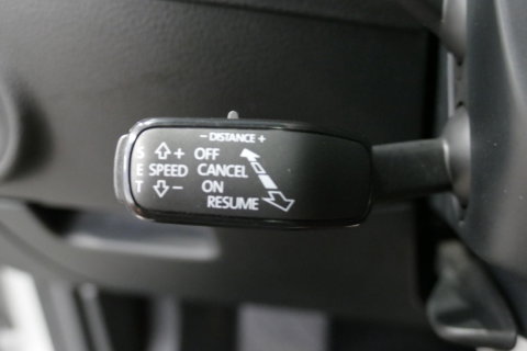 Škoda Superb Combi 1.4 TSI iV Sportline Business / Panoramadak / Elektr. verstelbare stoelen + memory / Elektr. wegklapbare trekhaak / Stoelverwarming / Ambienteverlichting / Apple Carplay - Android Auto / Achteruitrijcamera / Stuuwielverwarming / PDC / 19'' LMV / Nav
