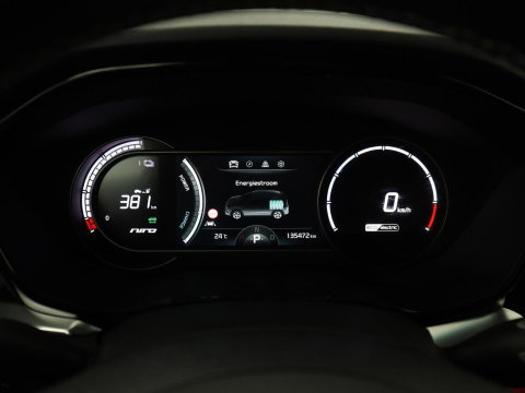 Kia e-Niro DynamicPlusLine 64 kWh | SOH 94,3% | Panoramadak | Memory | Leder | Stuur/stoel verwarming | Stoelventilatie | Dodehoek detectie | Cruise control | Carplay | Camera | Park assist | PHEV