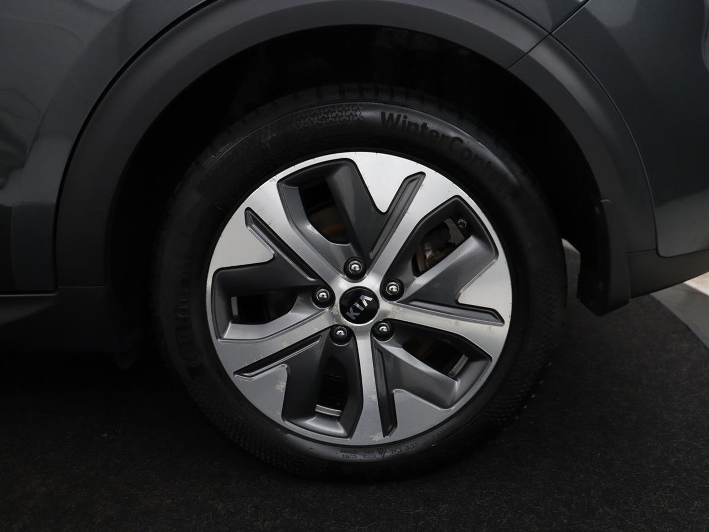 Kia e-Niro DynamicPlusLine 64 kWh | SOH 94,3% | Panoramadak | Memory | Leder | Stuur/stoel verwarming | Stoelventilatie | Dodehoek detectie | Cruise control | Carplay | Camera | Park assist | PHEV