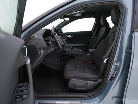 Polestar 2 Long Range Single Motor 78 kWh [ 3-Fase-11kW ] {SOH-95%} (INCL-BTW) *NAVI-FULLMAP | FULL-LED | KEYLESS | CAMERA | LANE-ASSIST | DIGI-COCKPIT | DAB+ | COMFORT-SEATS | ECC | PDC | 20''ALU*